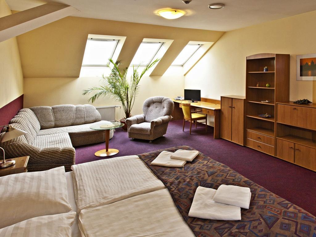A Plus Hotel & Hostel Praha Eksteriør bilde