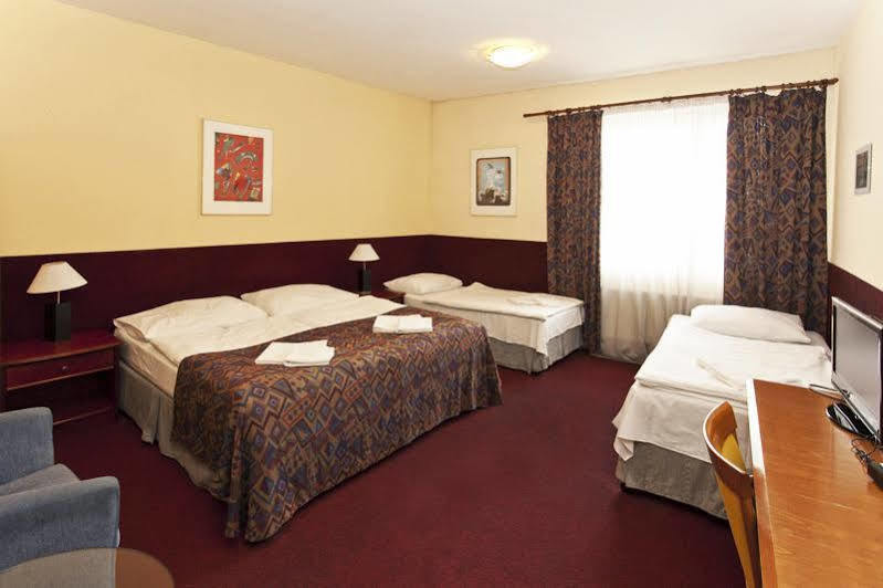 A Plus Hotel & Hostel Praha Eksteriør bilde
